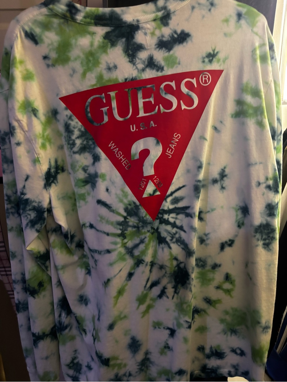 GUESS Tie-Dye Tee in Green, Navy & White